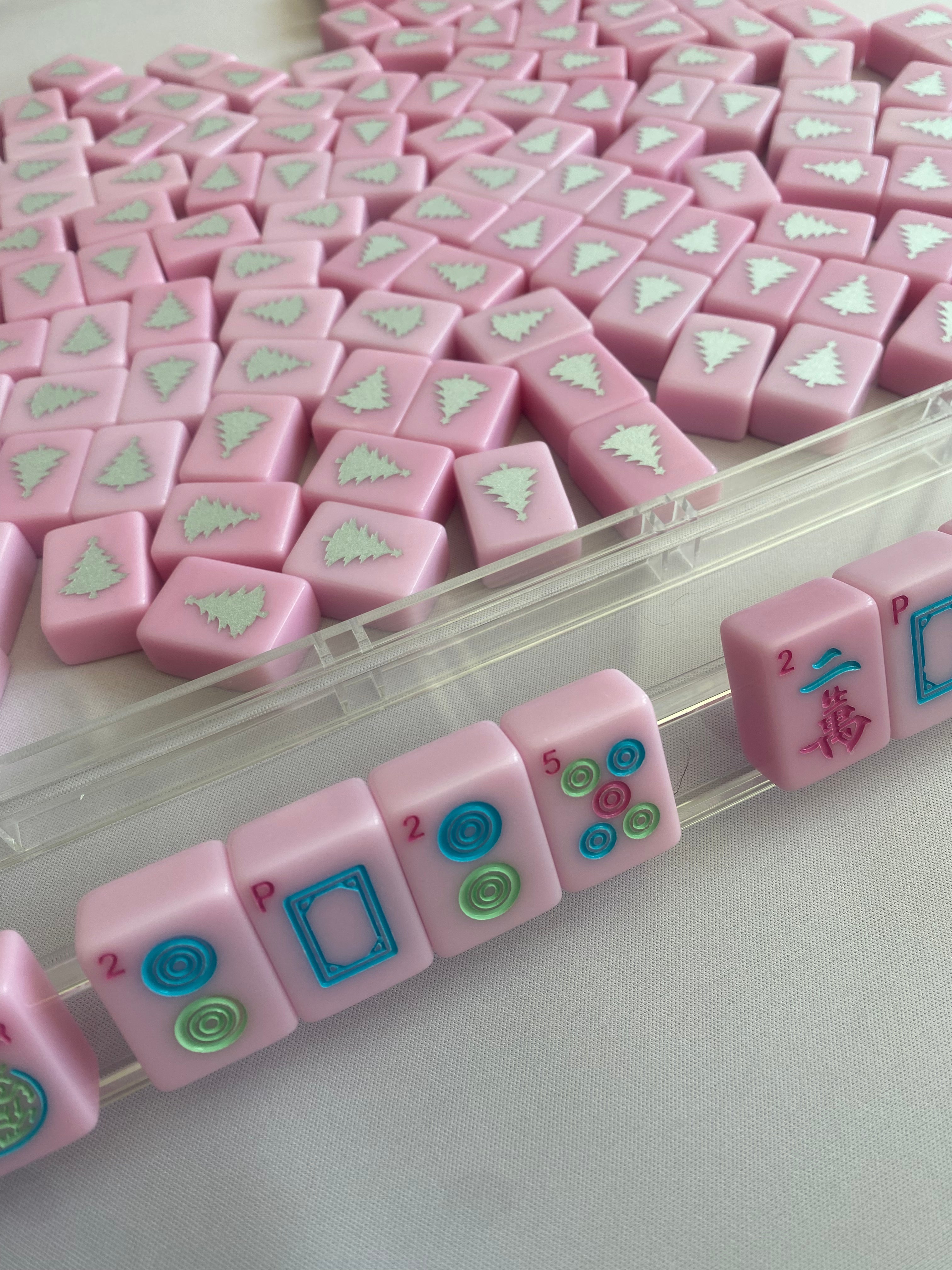 Mahjong Pretty in Pink Christmas