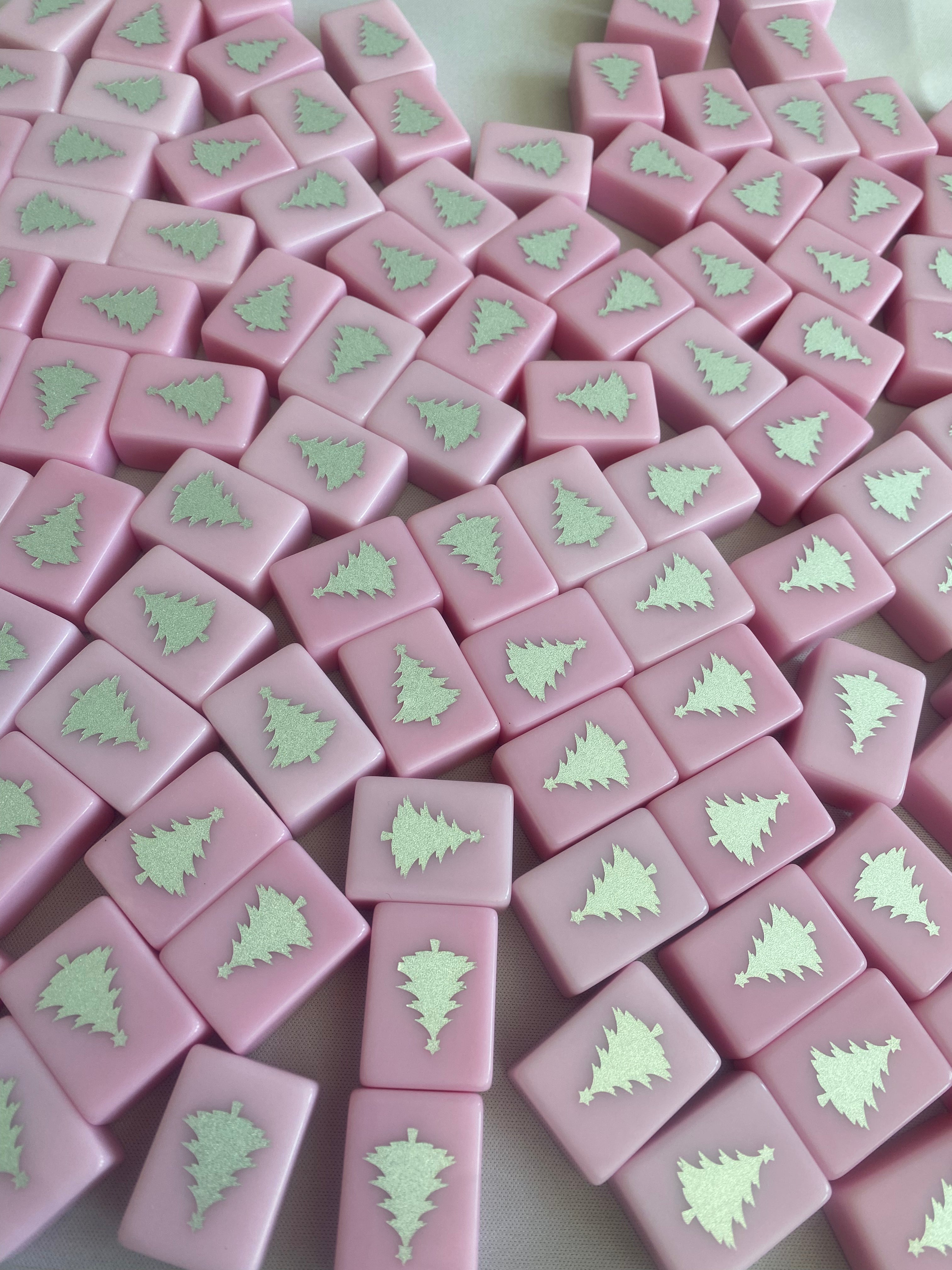 Mahjong Pretty in Pink Christmas